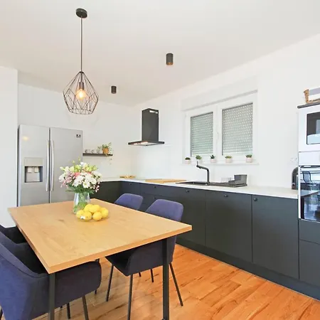Edita Apartman *