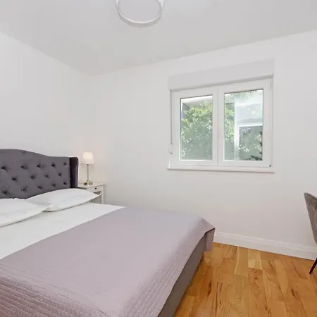 Edita Apartman